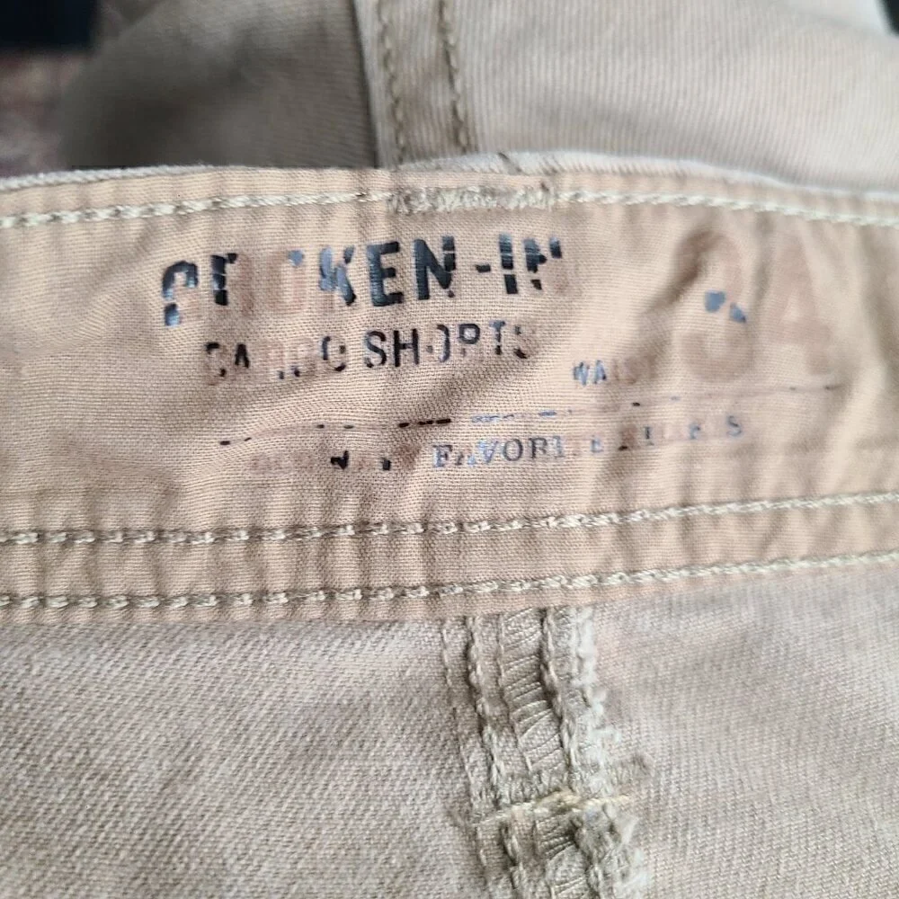 Old Navy Vintage Khaki Brown Classic Cargo Broken In Shorts Outdoor Wear